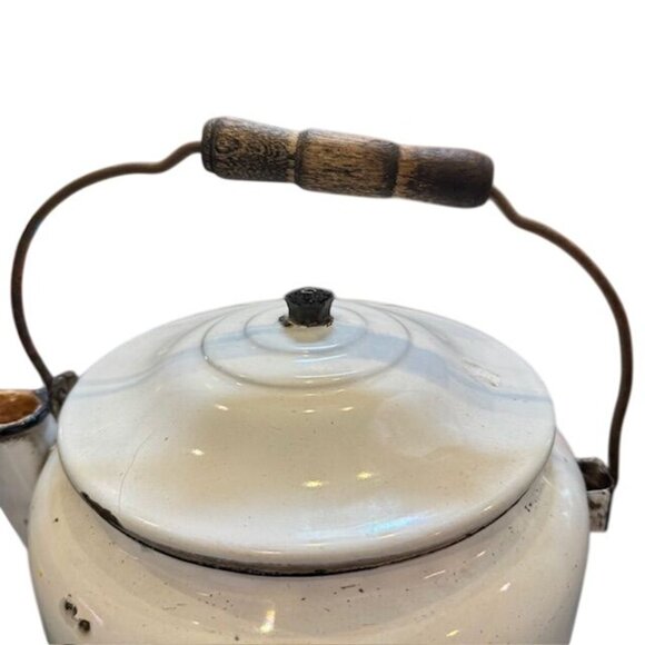 Vintage White Enamel Teapot With Wooden Handle & Lid - Picture 3 of 9